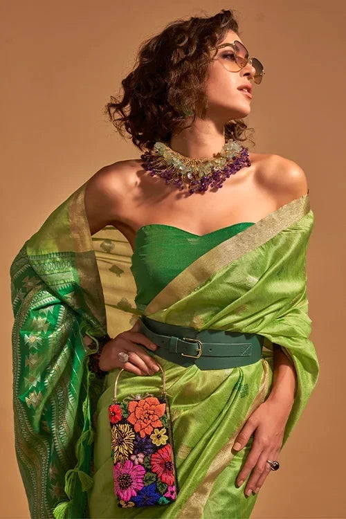 Elegant Handloom Silk Saree with Matching Blouse Piece
