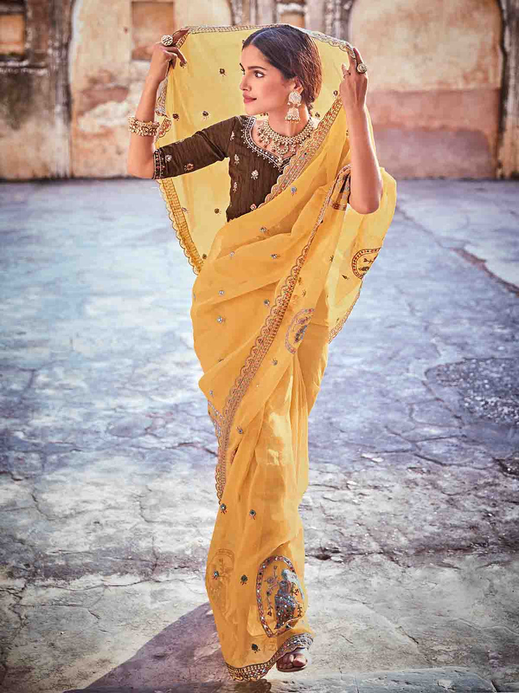 Yellow Organza Embroidered Saree With Unstitched Blouse