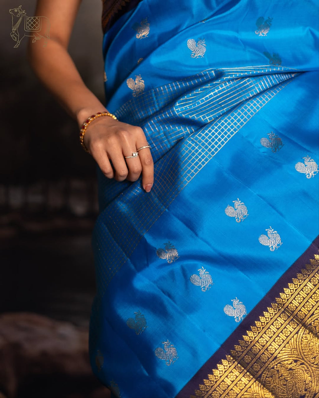 Majestic Firozi Soft Silk Saree With Luminous Blouse Piece