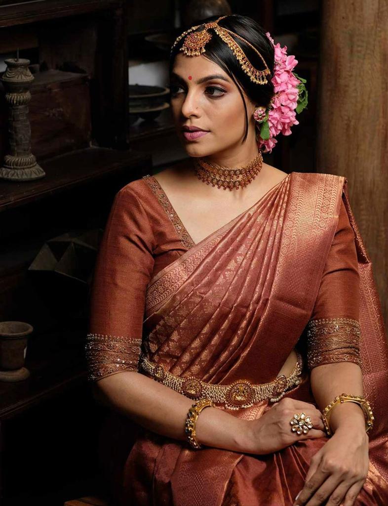 Arresting Brown Soft Silk Saree With Engrossing Blouse Piece