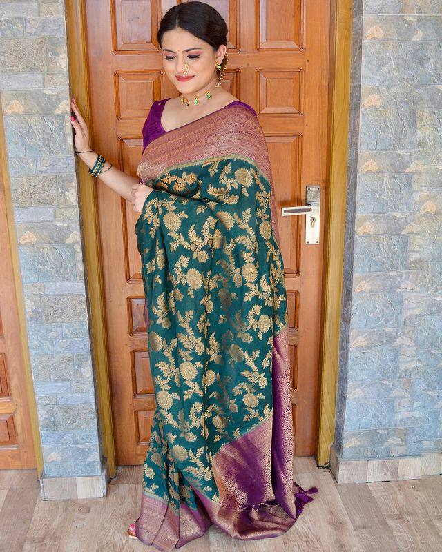 Appealing Rama Soft Silk Saree With Deserving Blouse Piece