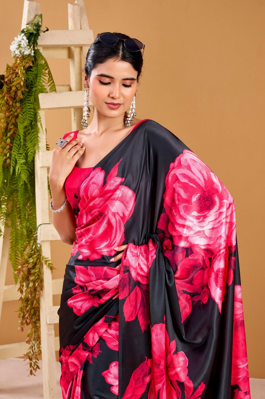 Pink Elegant Floral Print Satin Silk Saree with Plain Banglory Blouse Piece
