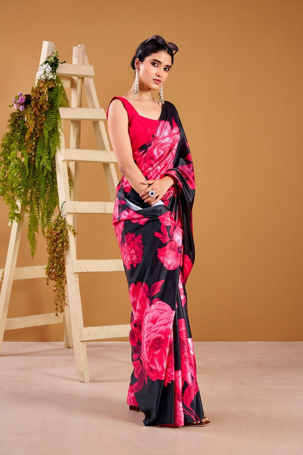 Pink Elegant Floral Print Satin Silk Saree with Plain Banglory Blouse Piece