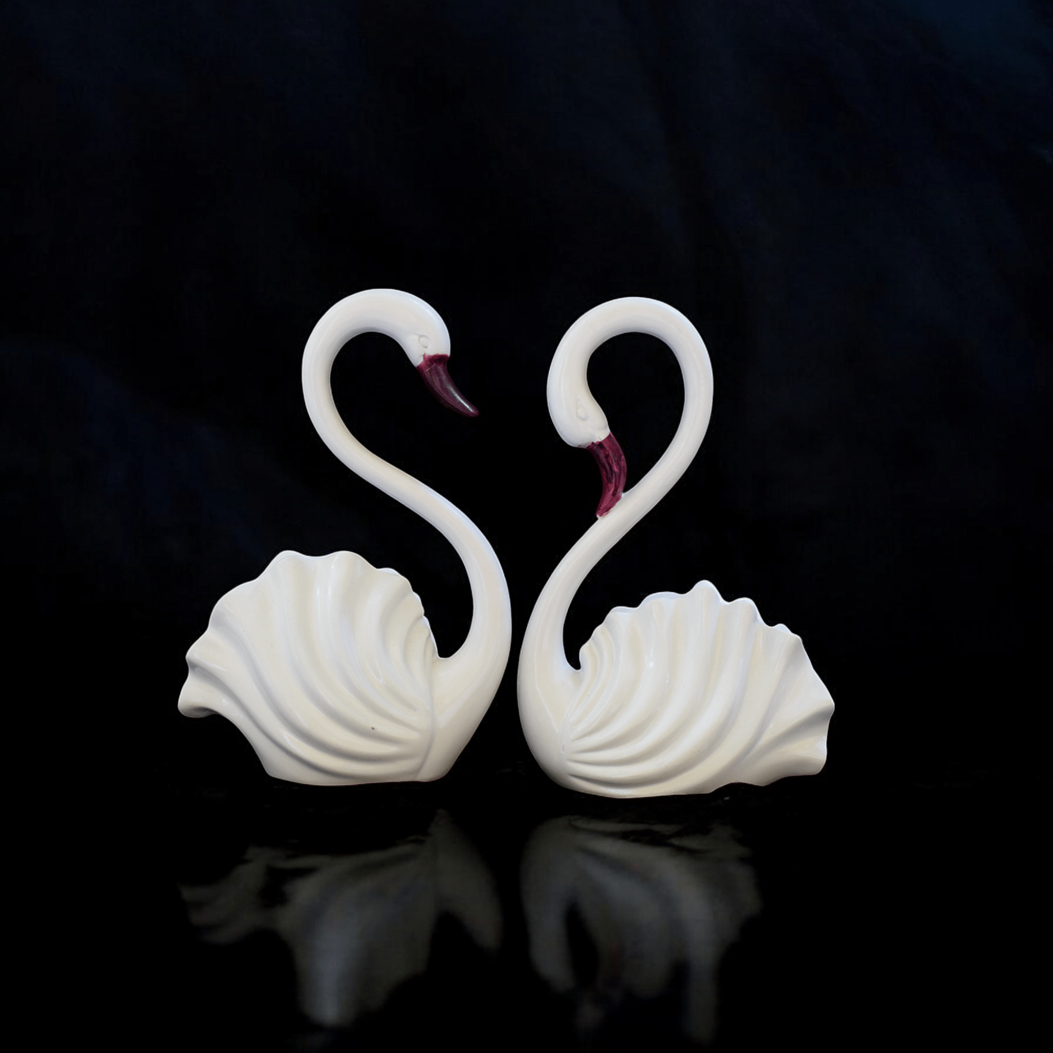 Swan Pair for interior Decor: A Serenade of Love and Elegance - Fabzie - Home Decor Elegance