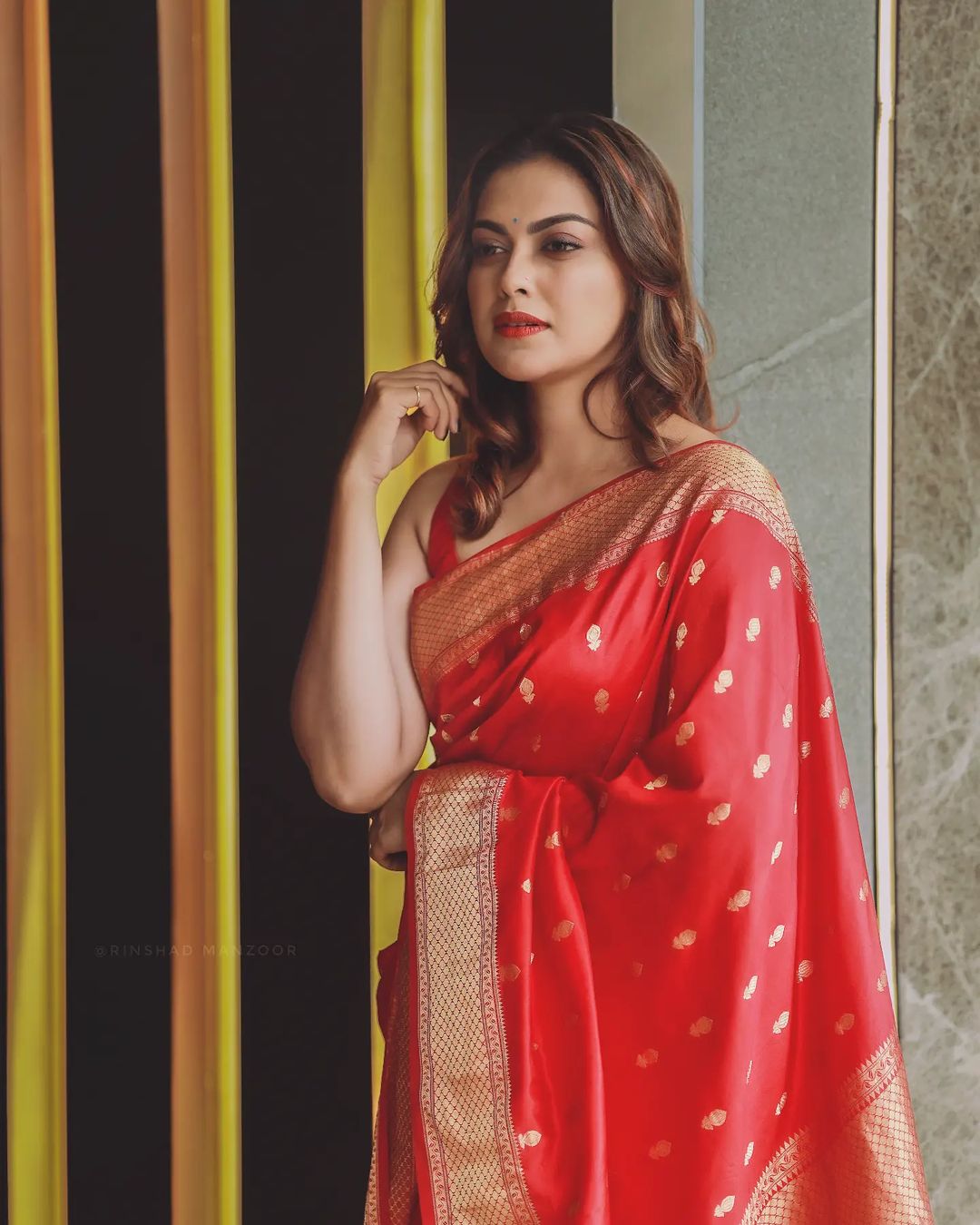 Cynosure Red Soft Banarasi Silk Saree With Demesne Blouse Piece