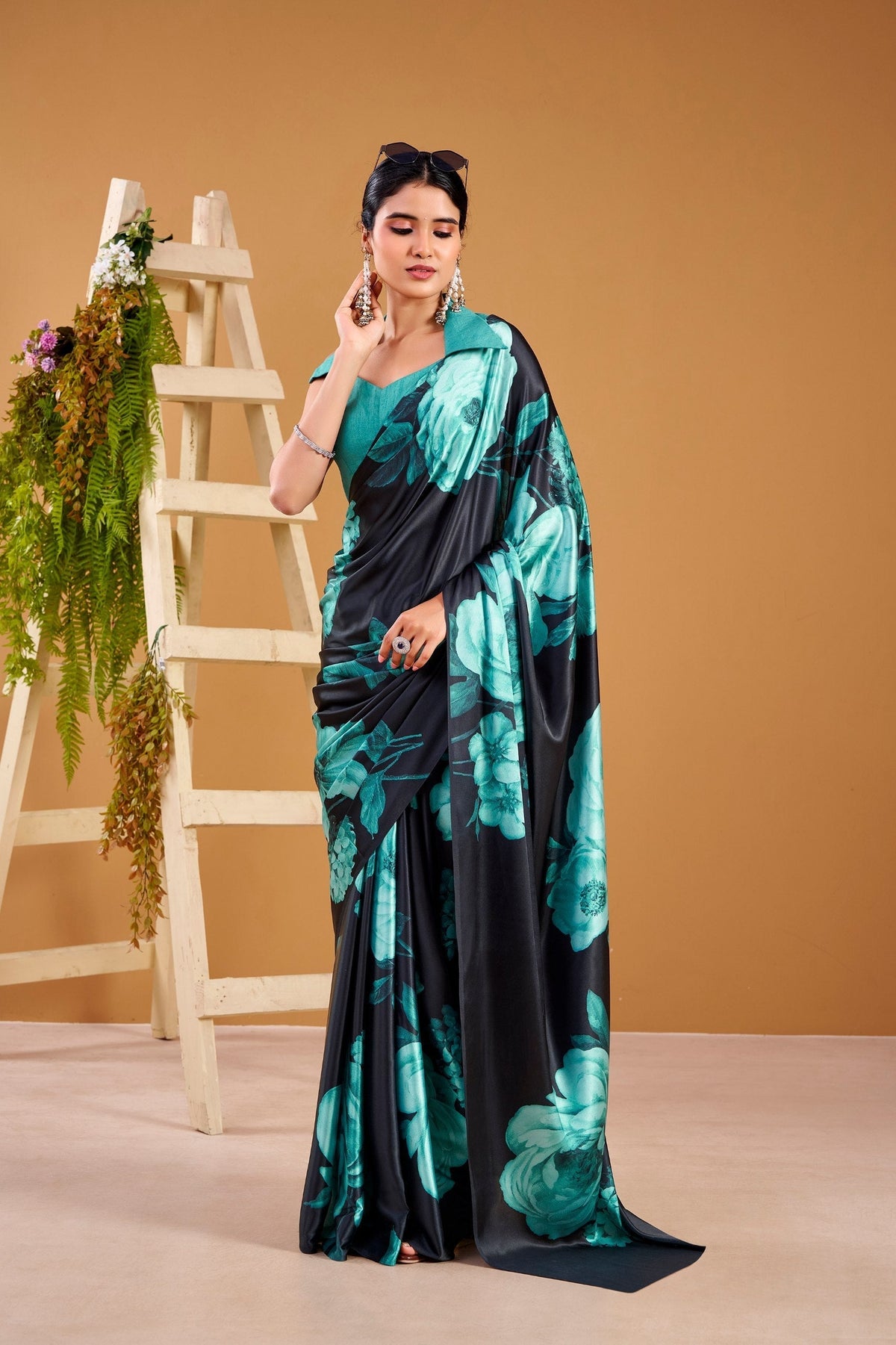 Teal Elegant Floral Print Satin Silk Saree with Plain Banglory Blouse Piece