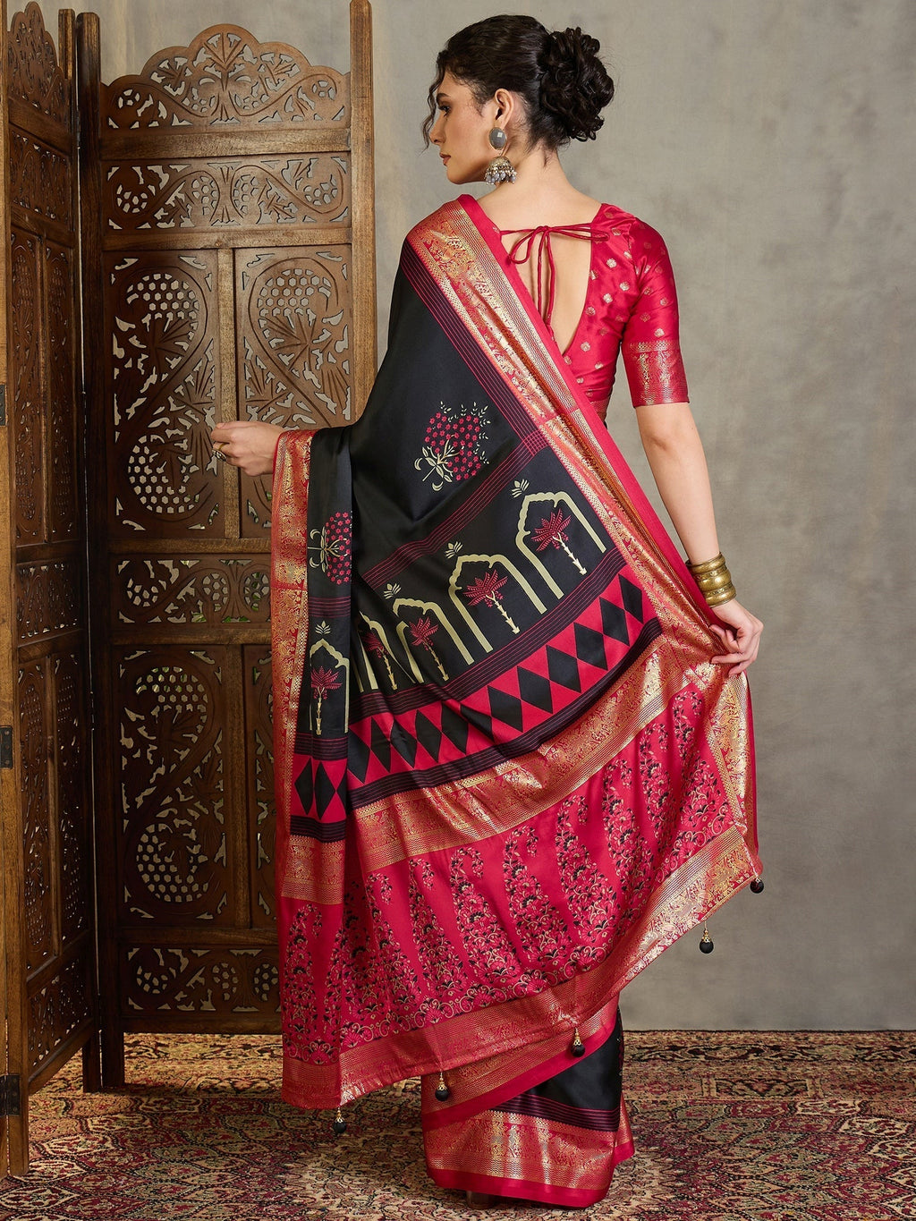 Aavira Classic Semi Modal Saree for Traditional Functions