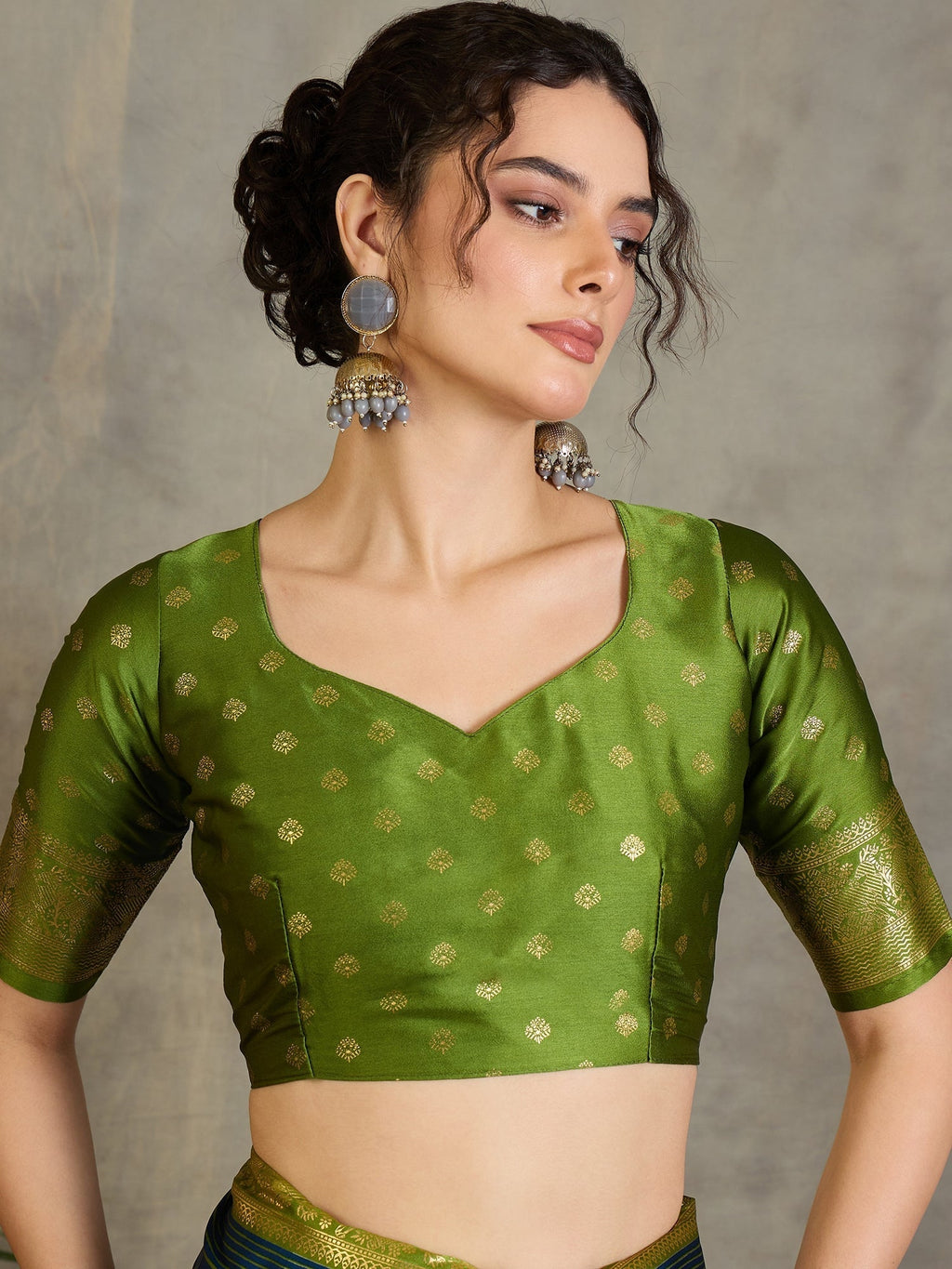 Aavira Classic Semi Modal Saree for Traditional Functions