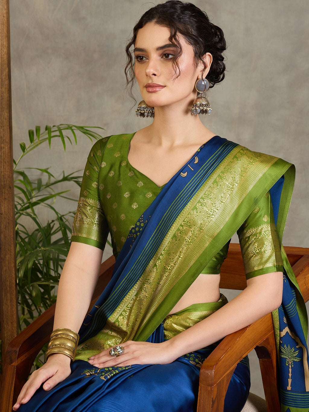 Aavira Classic Semi Modal Saree for Traditional Functions