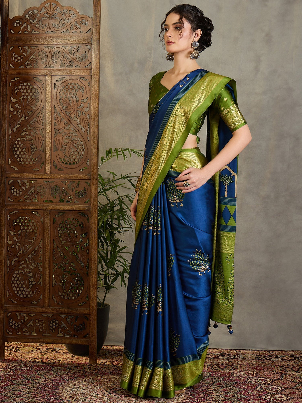 Aavira Classic Semi Modal Saree for Traditional Functions