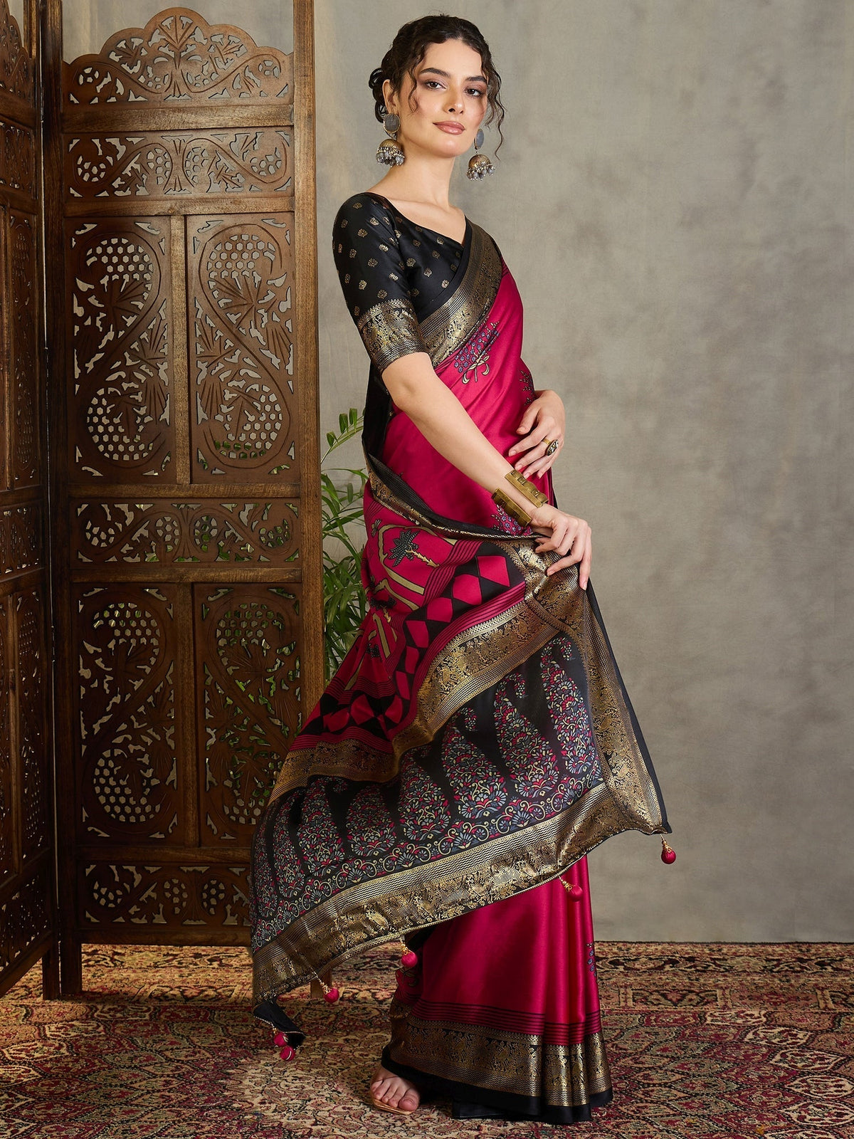 Aavira Classic Semi Modal Saree for Traditional Functions