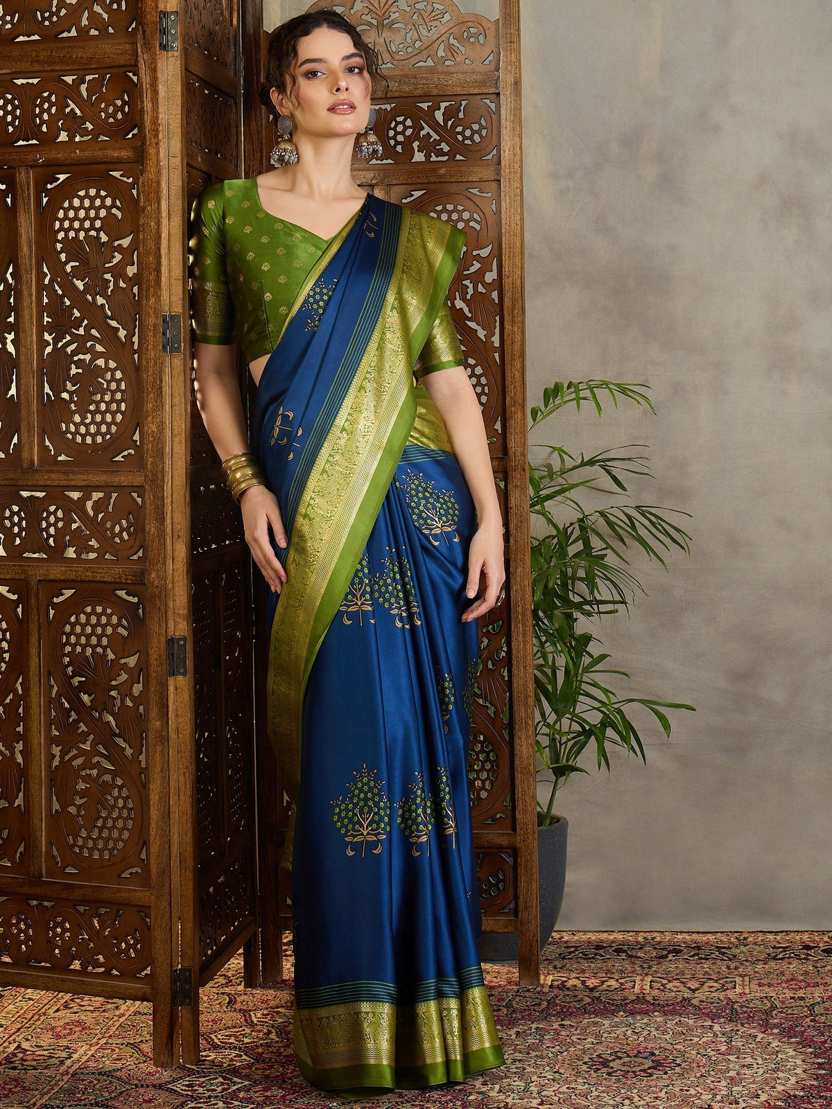 Aavira Classic Semi Modal Saree for Traditional Functions