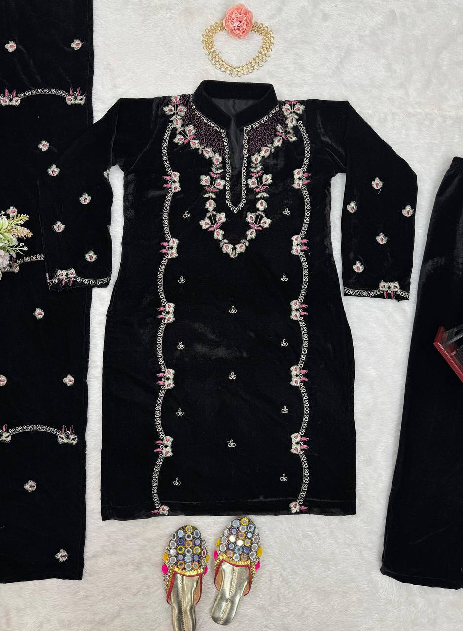 Black Elegant Velvet Ensemble – Luxe Thread & Sequin Work