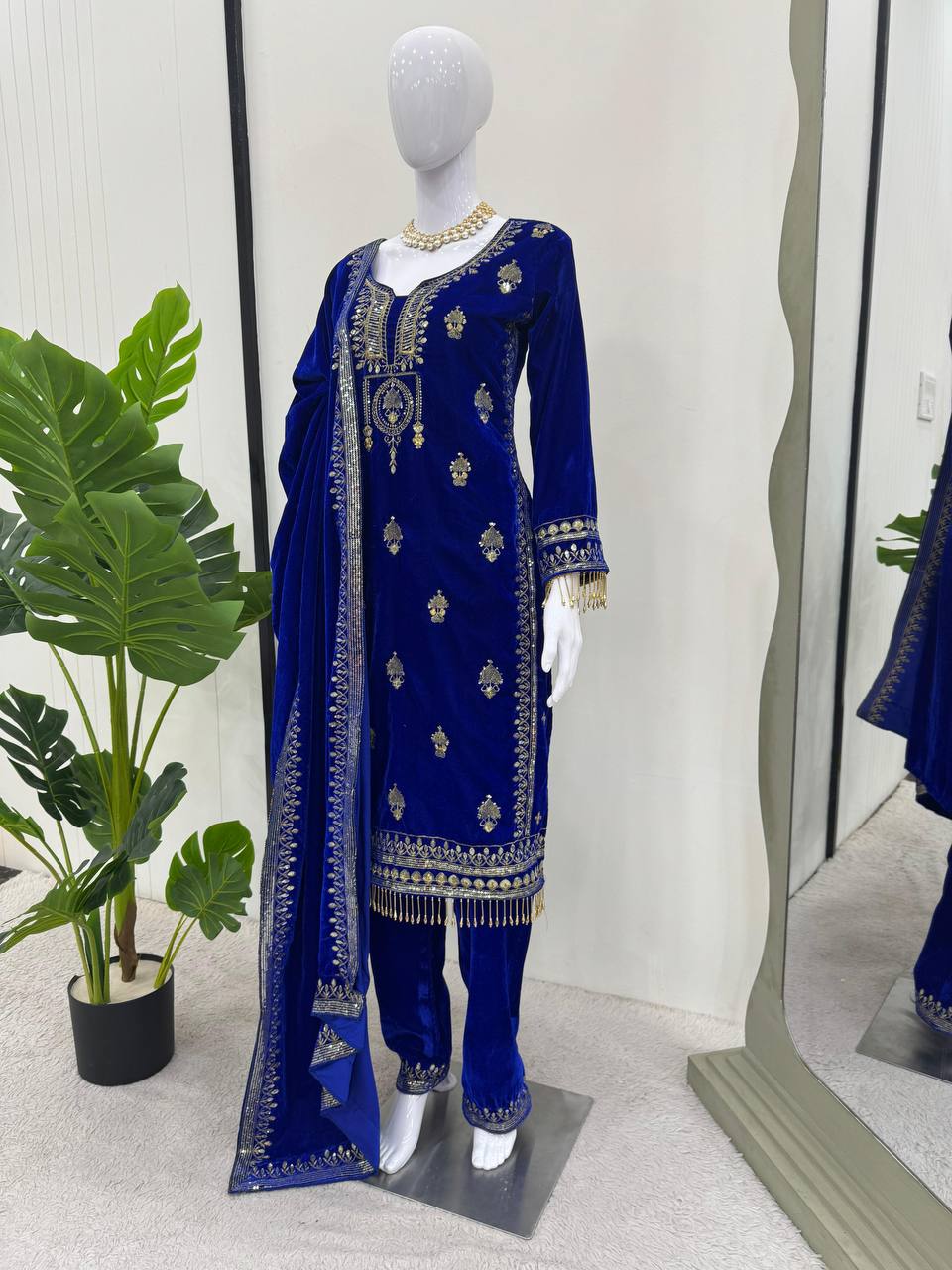 Blue Elegant Velvet Ensemble – Luxe Thread & Sequin Work