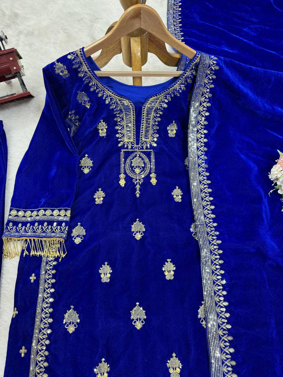 Blue Elegant Velvet Ensemble – Luxe Thread & Sequin Work