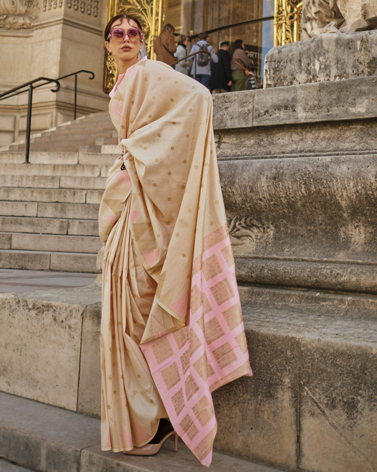Cream Women's Banarasi Silk Blend Saree with Unstitched Blouse Piece
