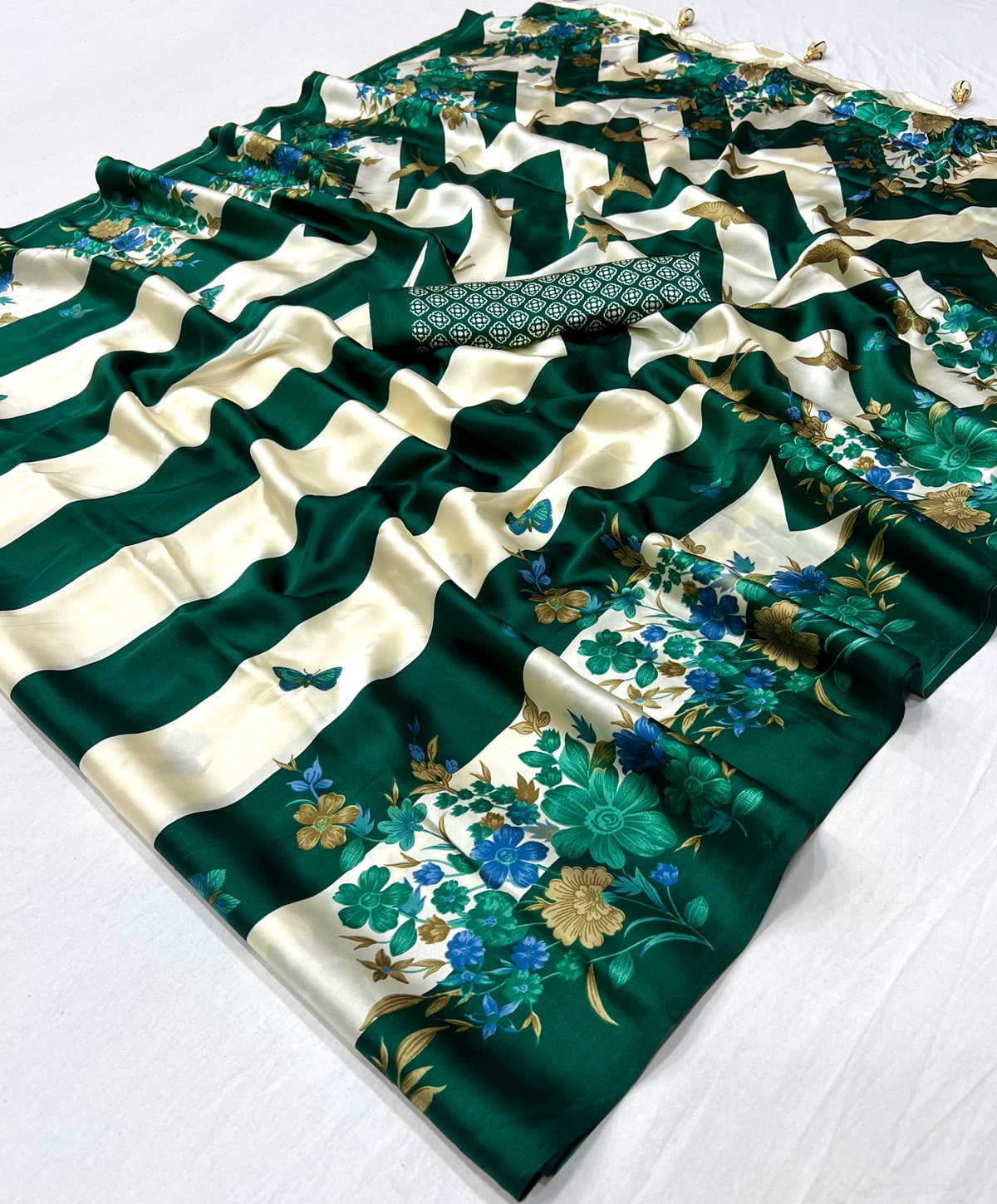Elaria Contemporary Semi Modal Saree for Special Occasions