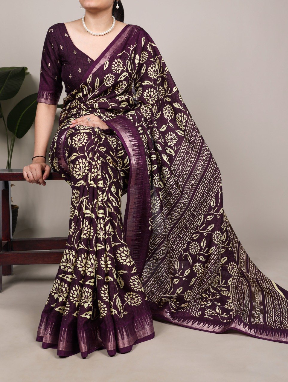Floral Printed Slub Silk Saree
