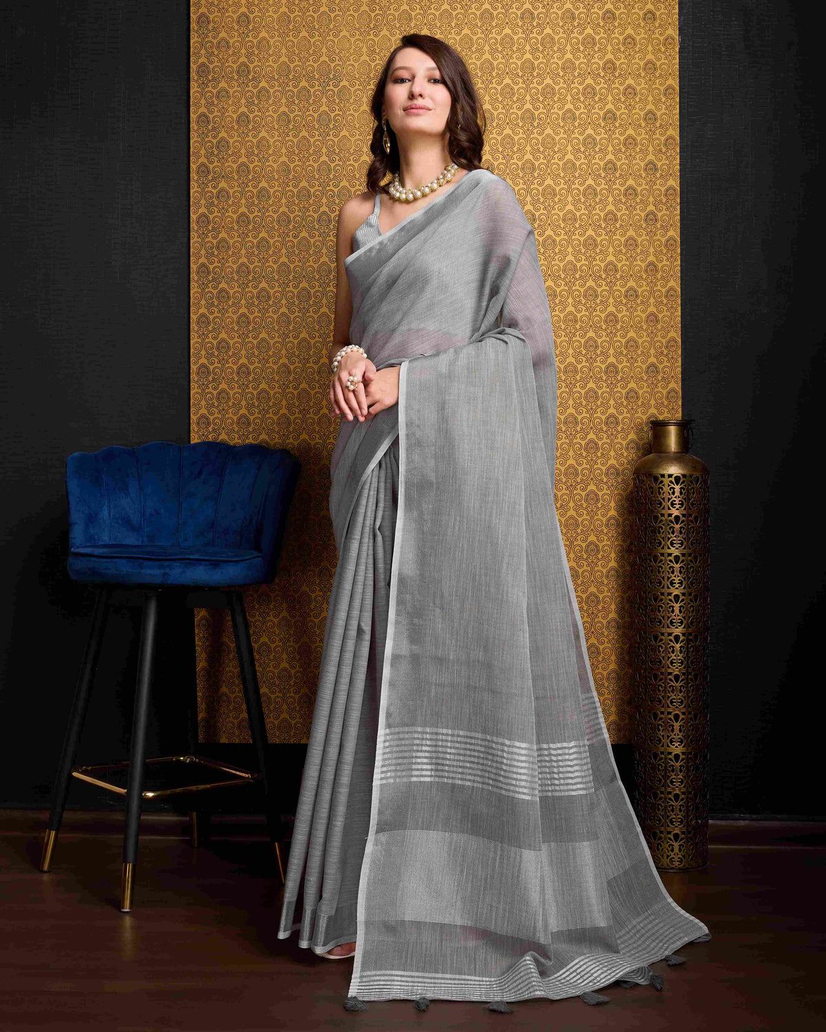 Gray Elegant Solid Saree with Zari Border – Timeless Grace
