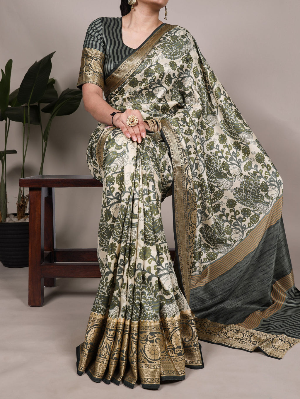 Green Elegant Tasar Silk Printed Saree with Viscose Border & Unstitched Blouse – 5.5 Meter Traditional Silk Saree