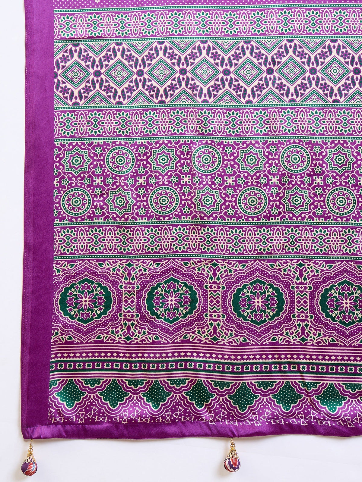 Miranvi Contemporary Semi Modal Saree for Special Occasions