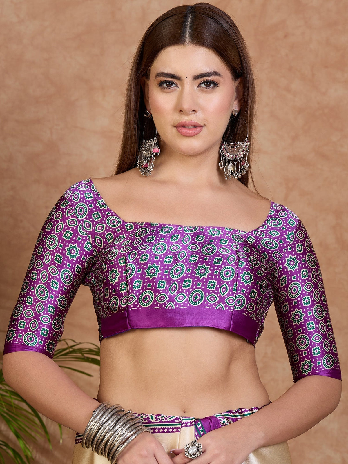Miranvi Contemporary Semi Modal Saree for Special Occasions