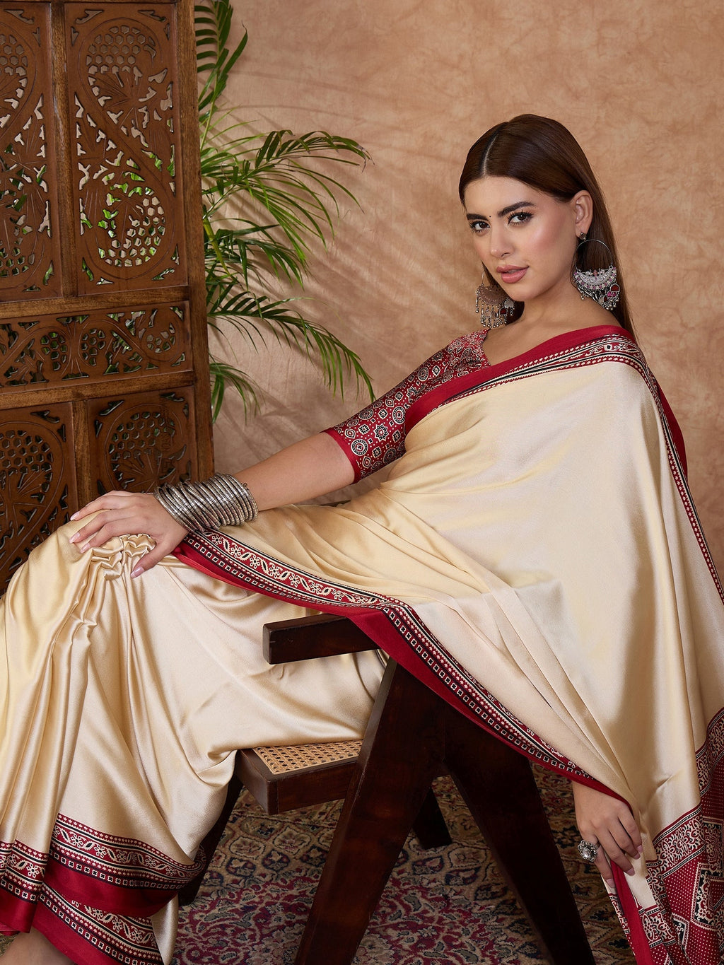 Miranvi Contemporary Semi Modal Saree for Special Occasions