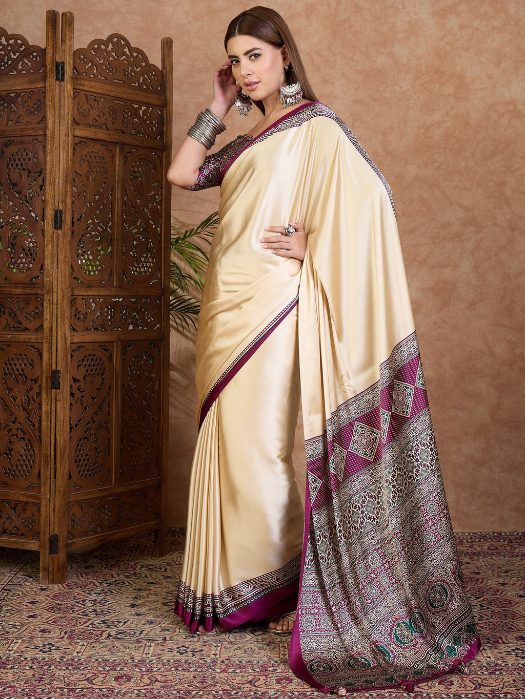 Miranvi Contemporary Semi Modal Saree for Special Occasions