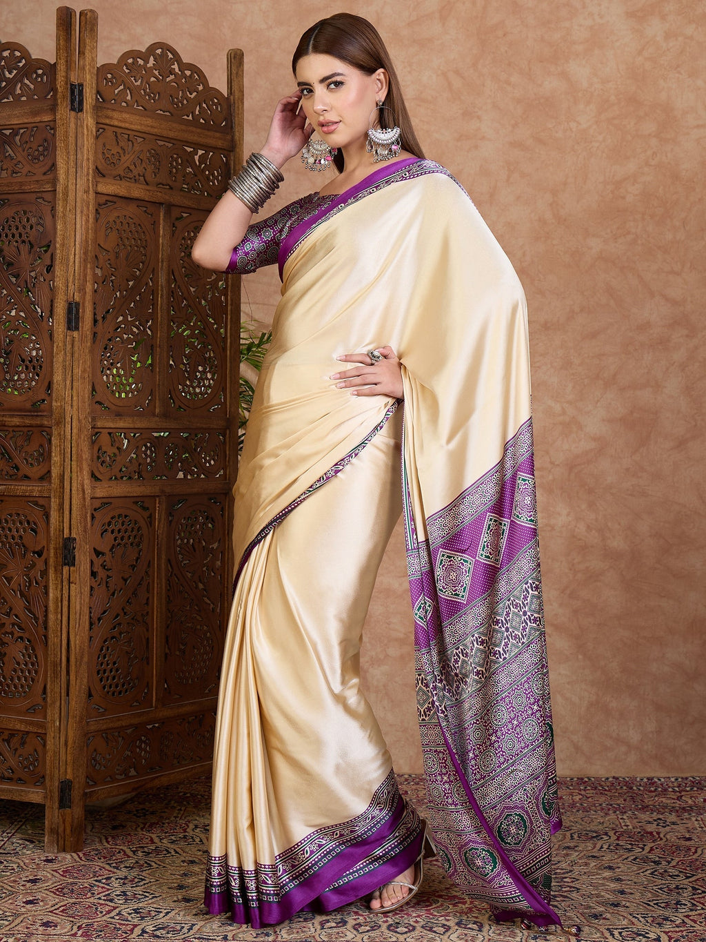 Miranvi Contemporary Semi Modal Saree for Special Occasions