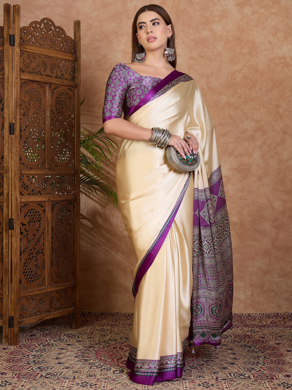 Miranvi Contemporary Semi Modal Saree for Special Occasions