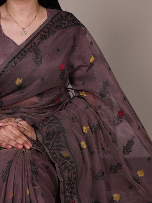 Onion Elegant Poly Cotton Thread-Weaving Saree with Matching Unstitched Blouse � Lightweight Traditional Daily & Festive Wear