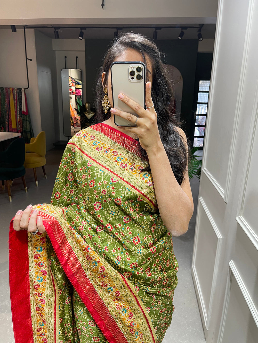 Parrot Color Foil Printed And Stone Work Dola Silk Saree