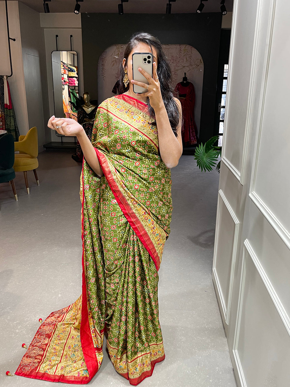 Parrot Color Foil Printed And Stone Work Dola Silk Saree