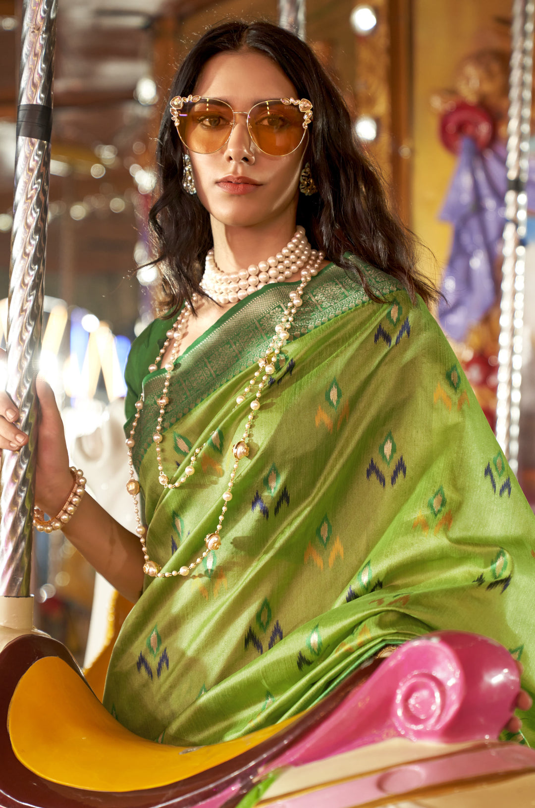 Parrot Elegant Handloom Banarasi Silk Blend Saree with Woven Work & Blouse Piece
