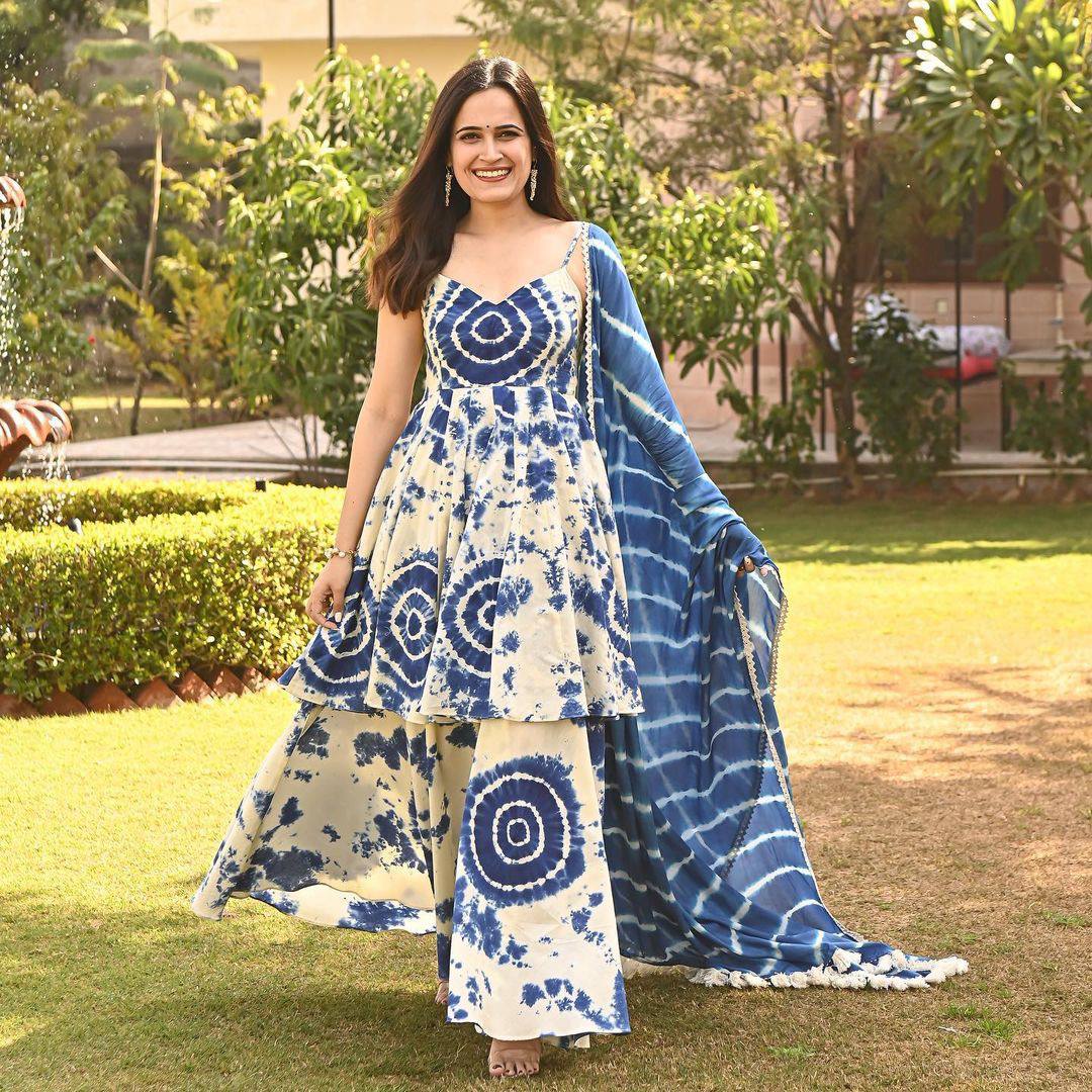 Beautiful Printed Blue and White Color Palazzo Suit