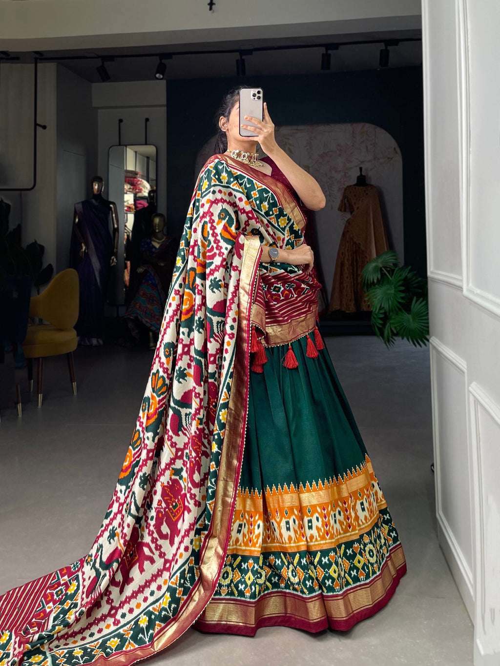 Mediashor Green Patola Lehenga Choli with Banarasi Border & Traditional Printed Dupatta for Women