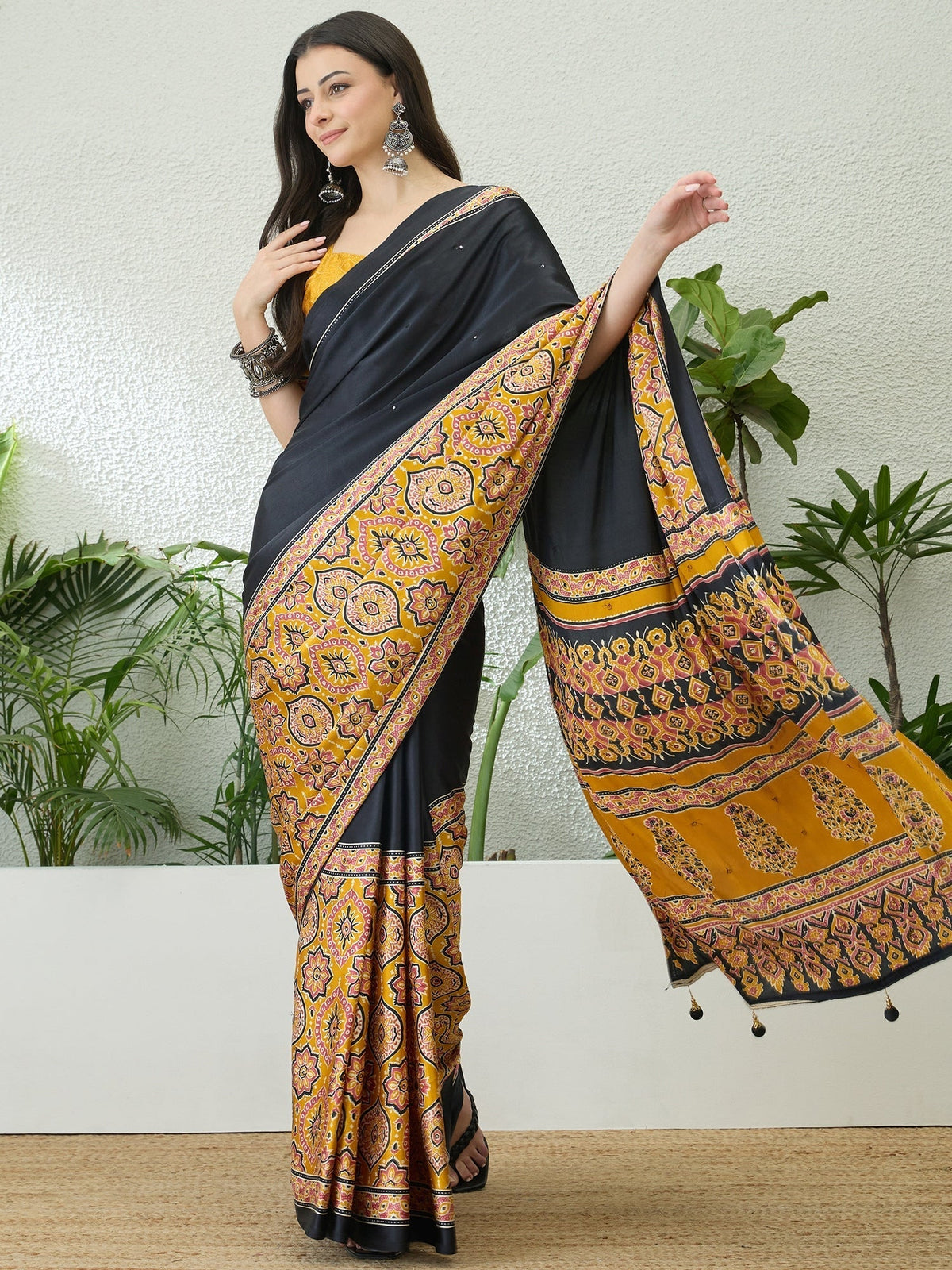 Reyanshi Classic Semi Modal Saree for Traditional Functions