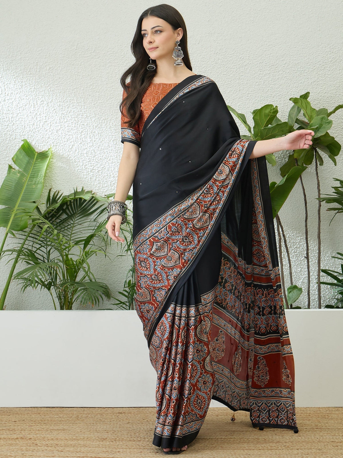 Reyanshi Classic Semi Modal Saree for Traditional Functions