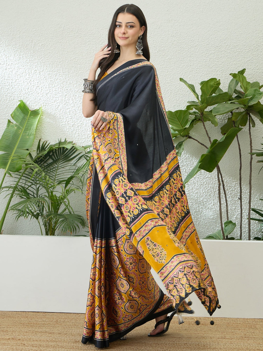 Reyanshi Classic Semi Modal Saree for Traditional Functions