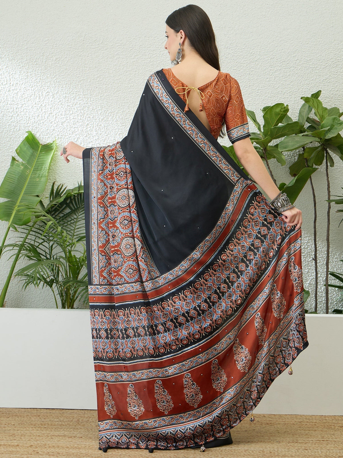 Reyanshi Classic Semi Modal Saree for Traditional Functions