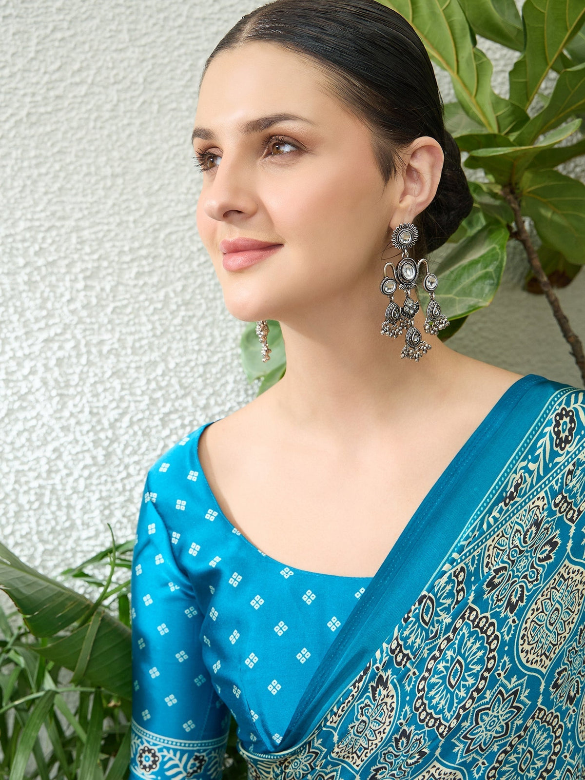 Vritara Graceful Semi Modal Saree for Ethnic Celebrations