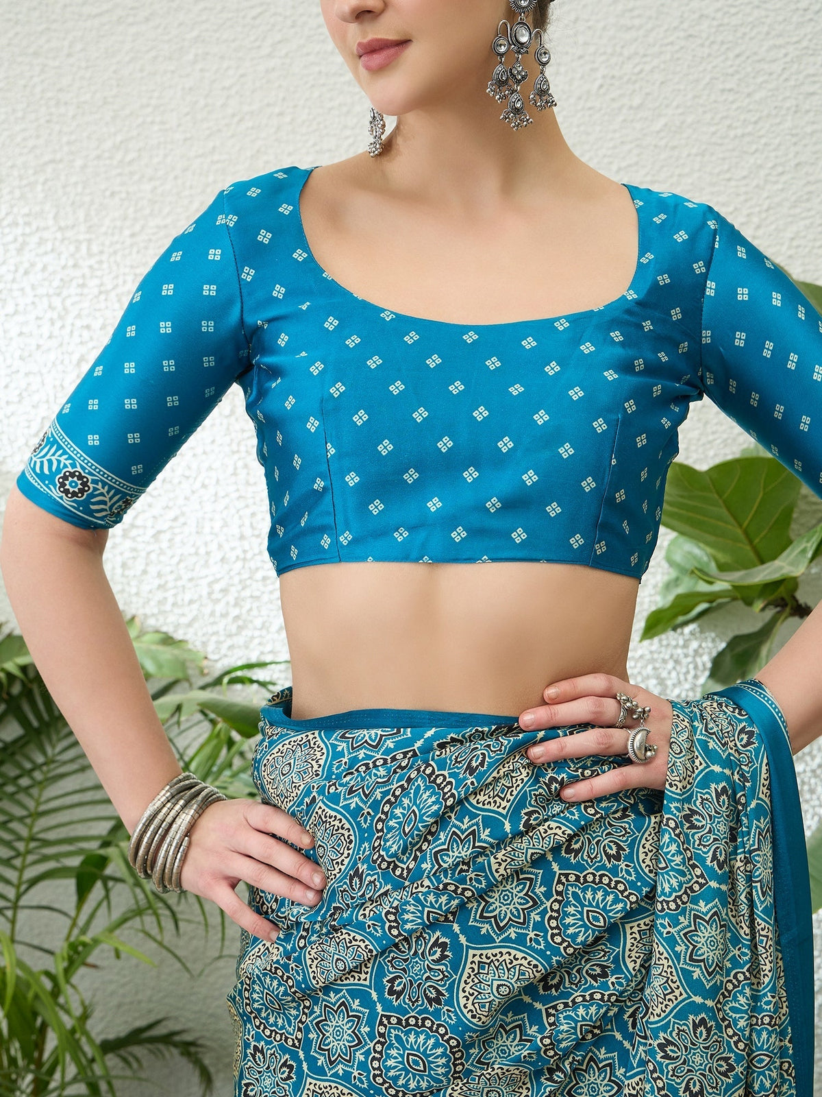 Vritara Graceful Semi Modal Saree for Ethnic Celebrations