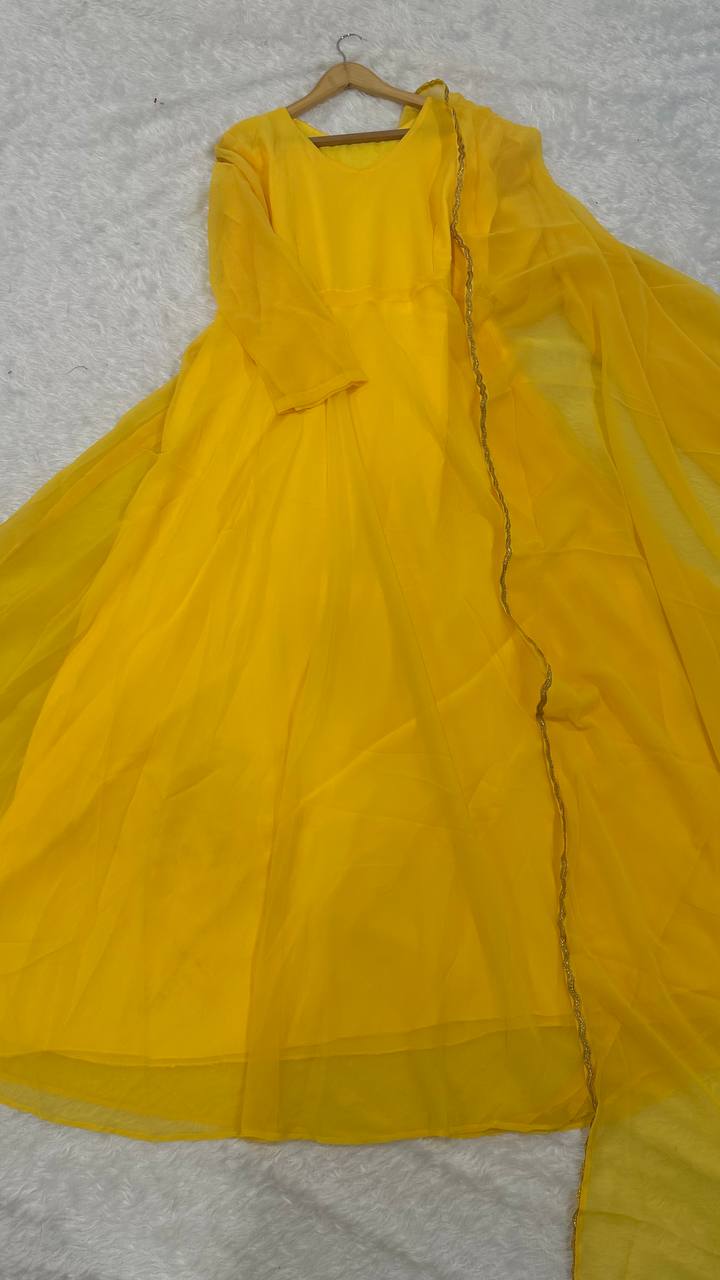 Yellow Flowing Georgette Gown Set with Dupatta & Border Detailing